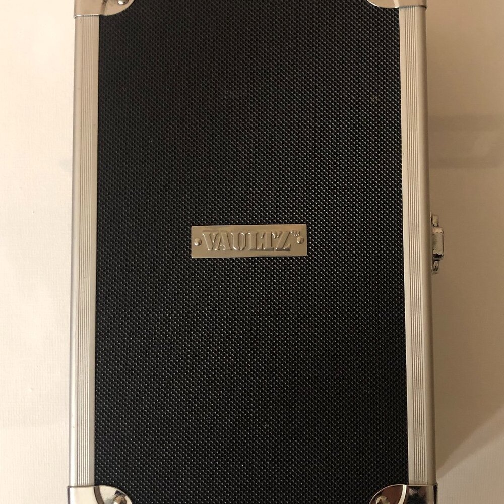 Vaultz CD/DVD Carrying Case